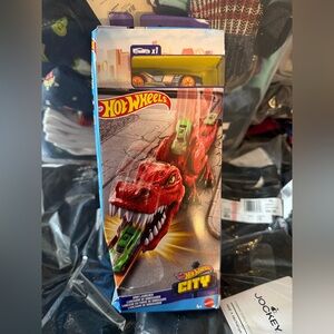 Hot wheels City T-Rex Attack Playset - Red